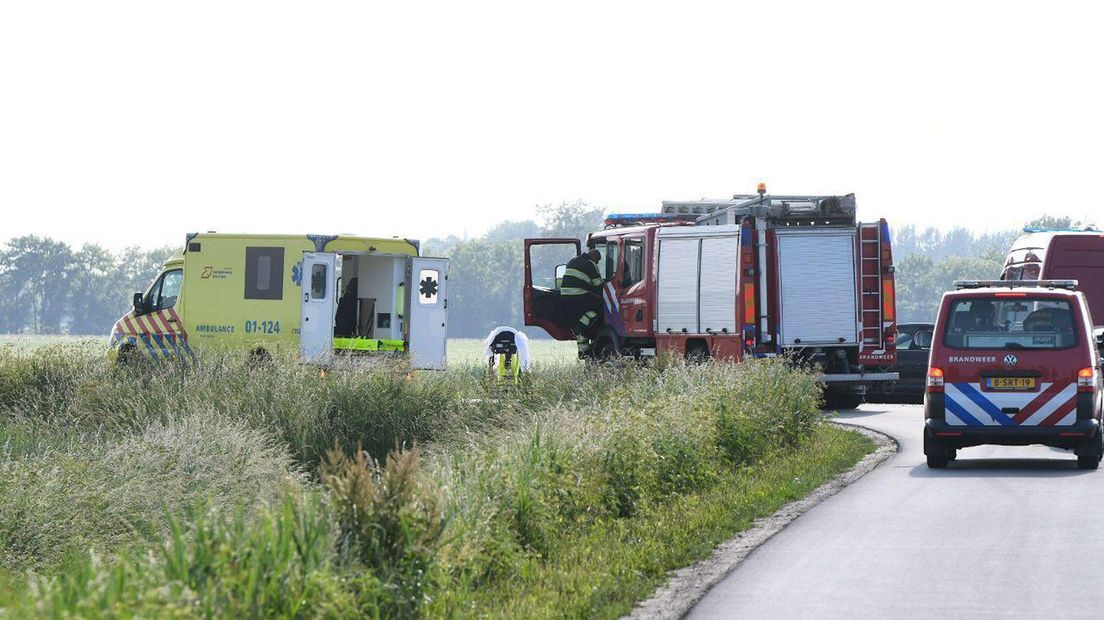 De motorrijder raakte door onbekende oorzaak van de weg