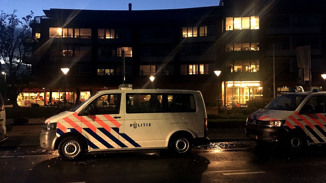 De politie heeft een onderzoek ingesteld naar de oorzaak van de brand.