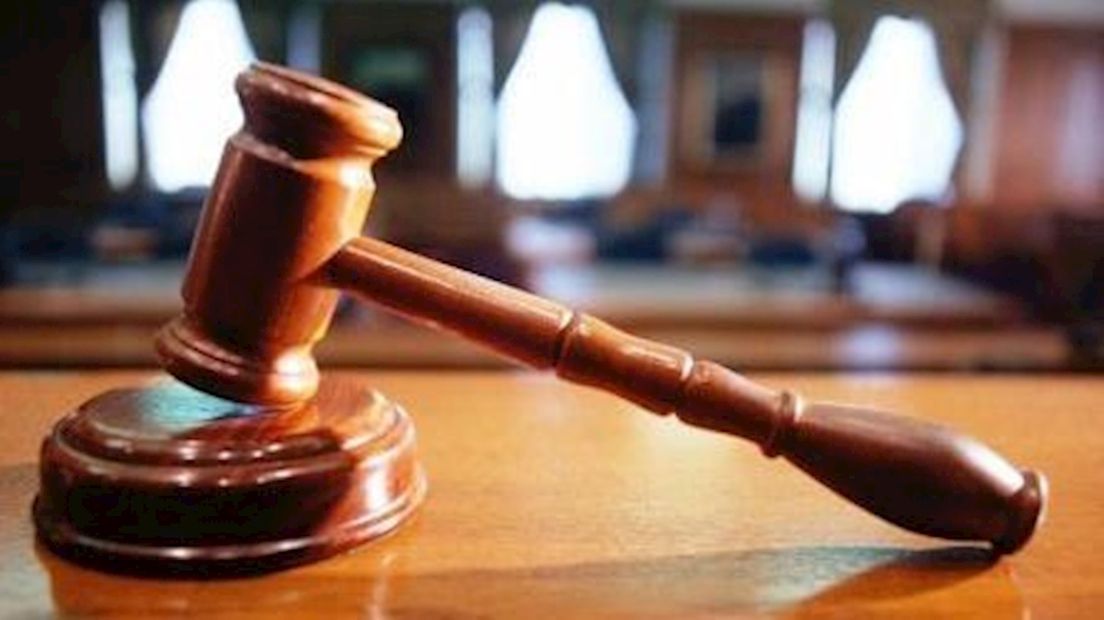 Rechtbank verklaard acht bedrijven failliet