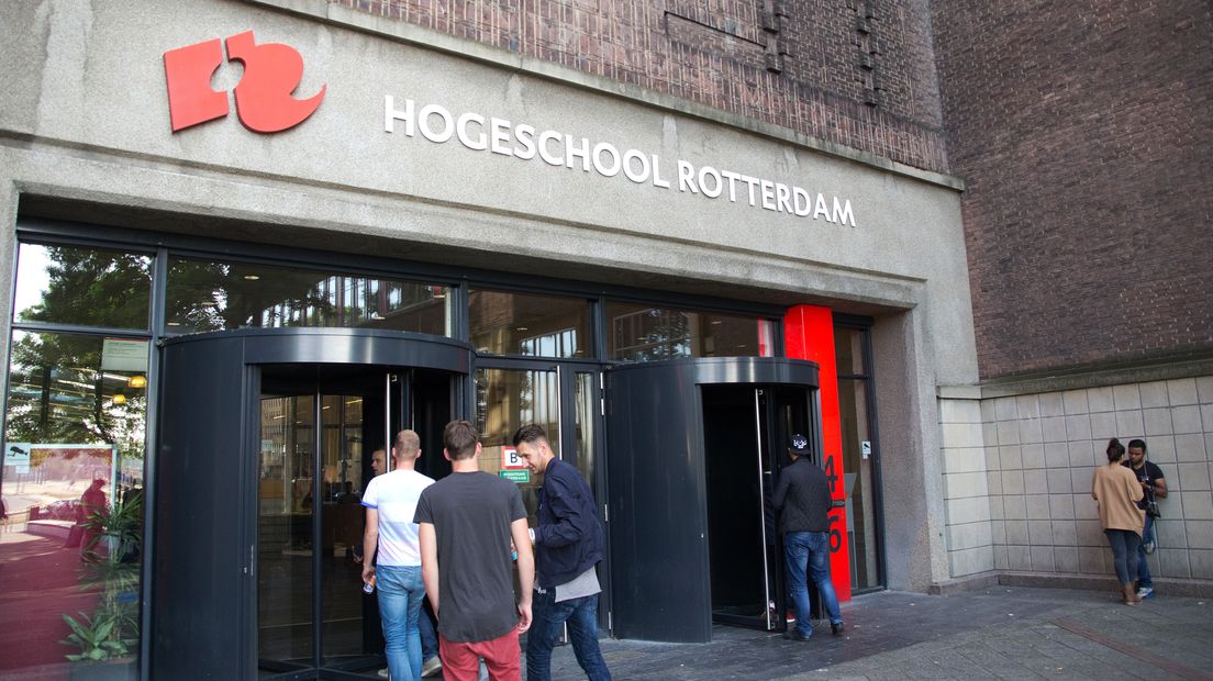 Te veel studenten falen op Hogeschool Rotterdam - Rijnmond
