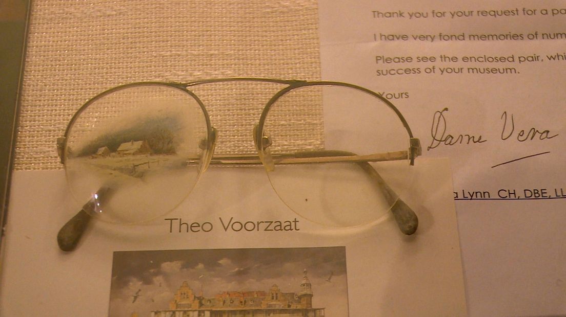 Het museum bevat ook oude brillen van bekende Zeeuwen, zoals Danny Vera