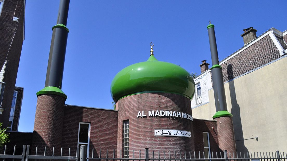 De Al Madinah-moskee in Den Haag 