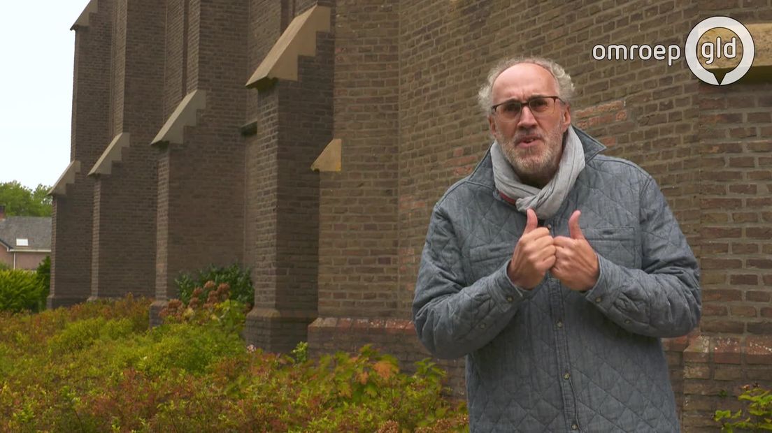 Pierre Cuypers werd wereldberoemd als architect van het Rijksmuseum in Amsterdam. Dat museum lijkt in vorm wel wat op een katholieke kerk. Met De Nachtwacht op de plek van het altaar. Niet zo vreemd. Want Cuypers bouwde op veel plekken kerken.