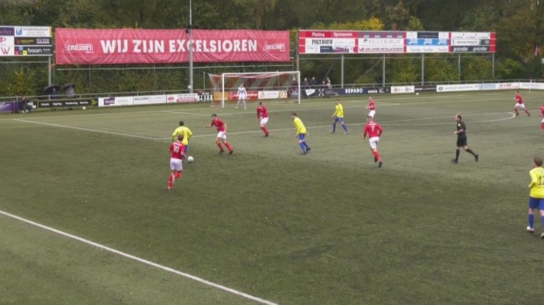 Excelsior '31 in actie op het eigen sportpark.