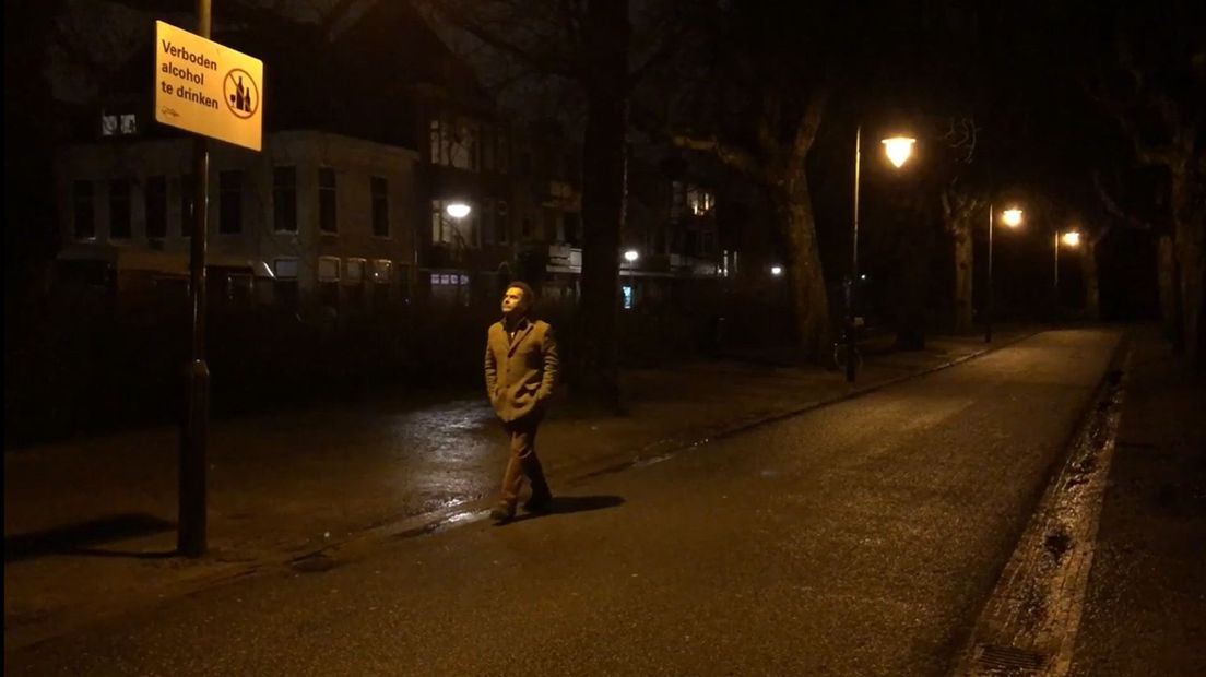 Arno van der Heyden tijdens een avondwandeling