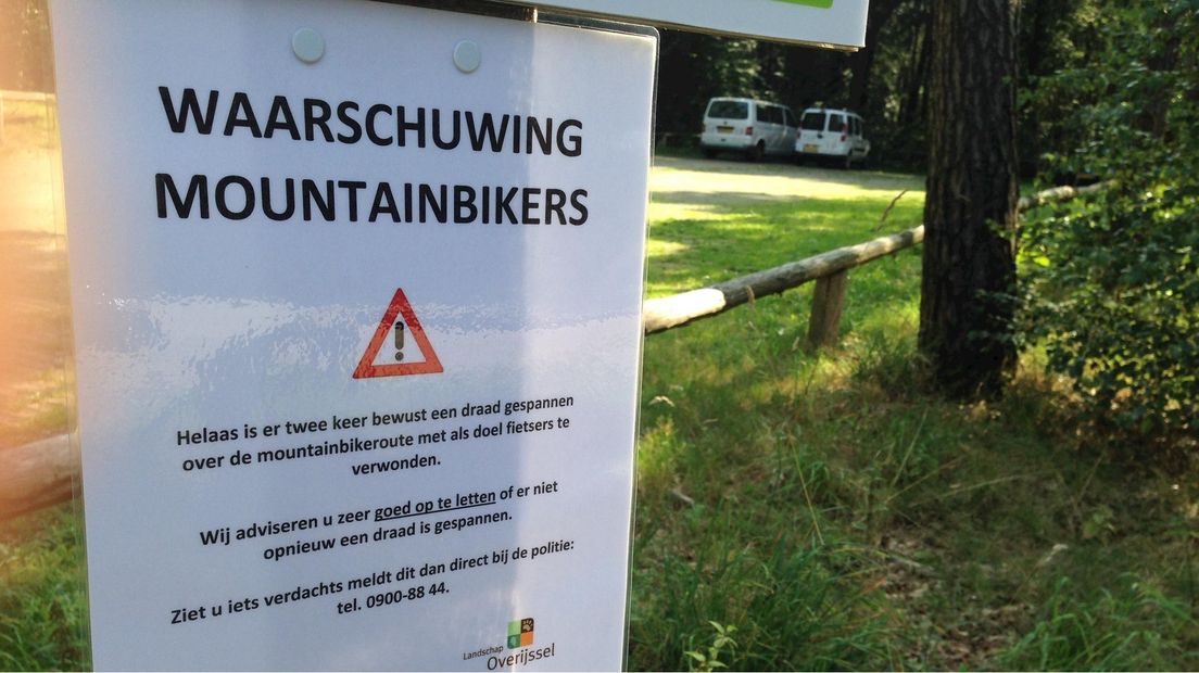 Volop waarschuwingen aan MTB-ers op Lemelerberg