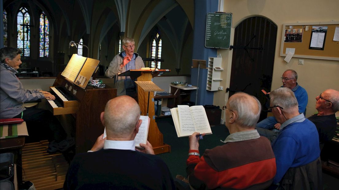 een repetitie van het Gregoriaans koor