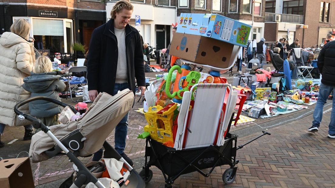 Vrijmarkt in de Thomsonlaan