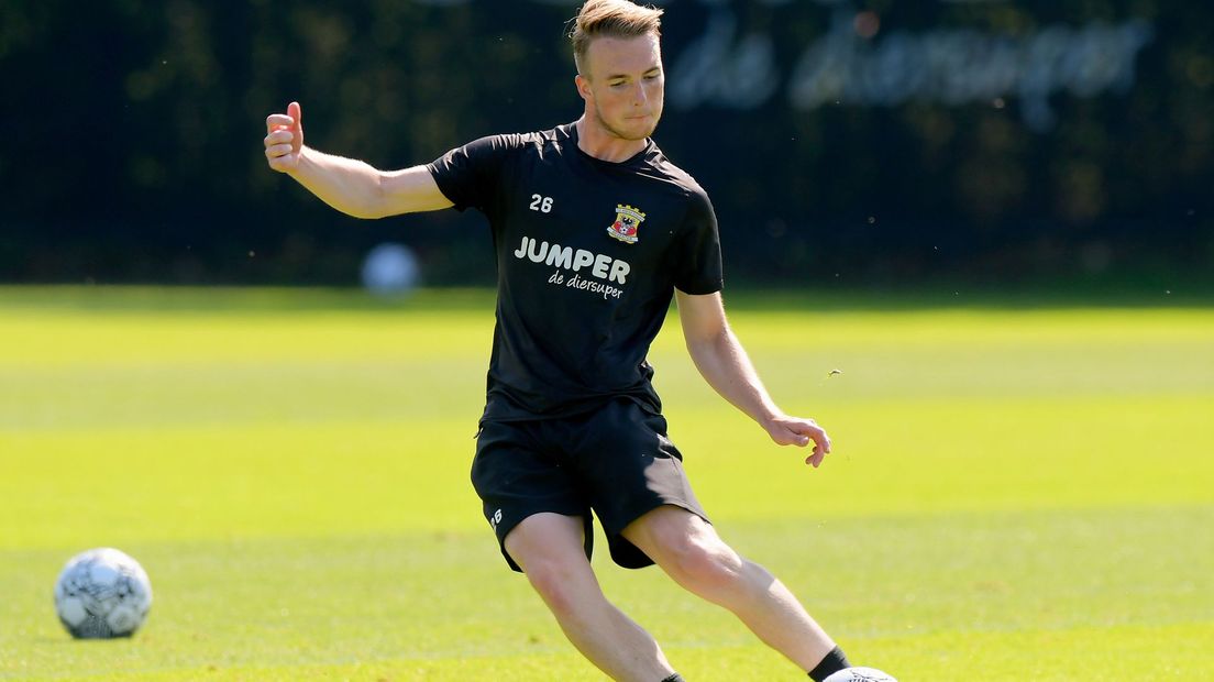 Justin Bakker mag zich weer opmaken voor een basisplaats bij Go Ahead
