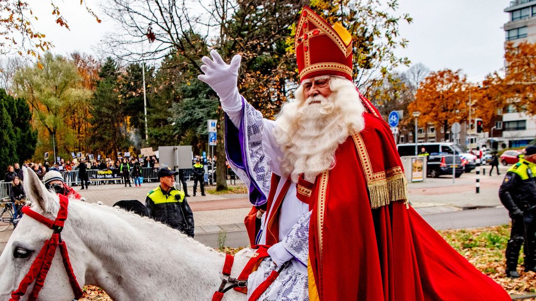 De eerste intocht van Sinterklaas is afgelast