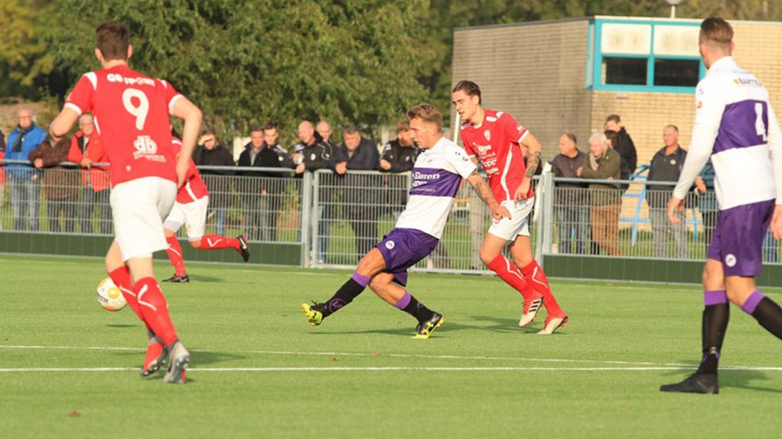 Moment uit de wedstrijd LRC - Sportlust, eerder dit seizoen