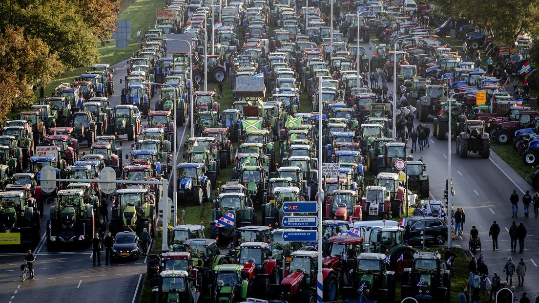 Vorig jaar oktober protesteerden bozen boeren ook al bij het RIVM.
