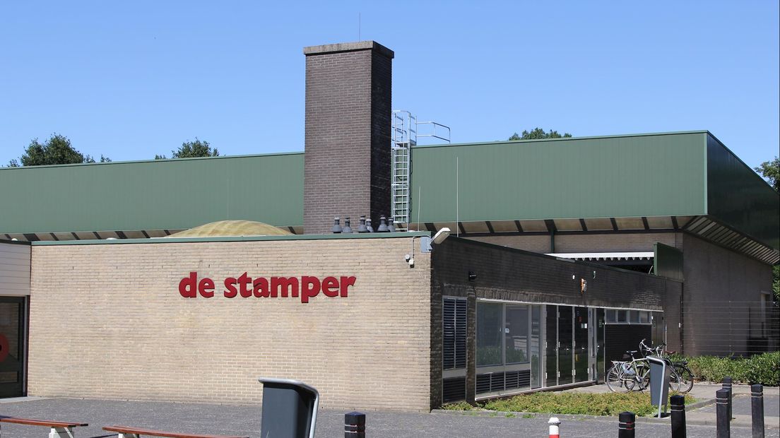 Dorpsraden vinden plan voor nieuw zwembad in Vriezenveen onrealistisch - RTV Oost