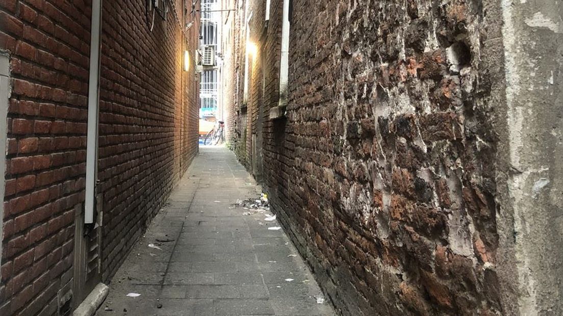 Het steegje tussen Poelestraat en Nieuwe Markt
