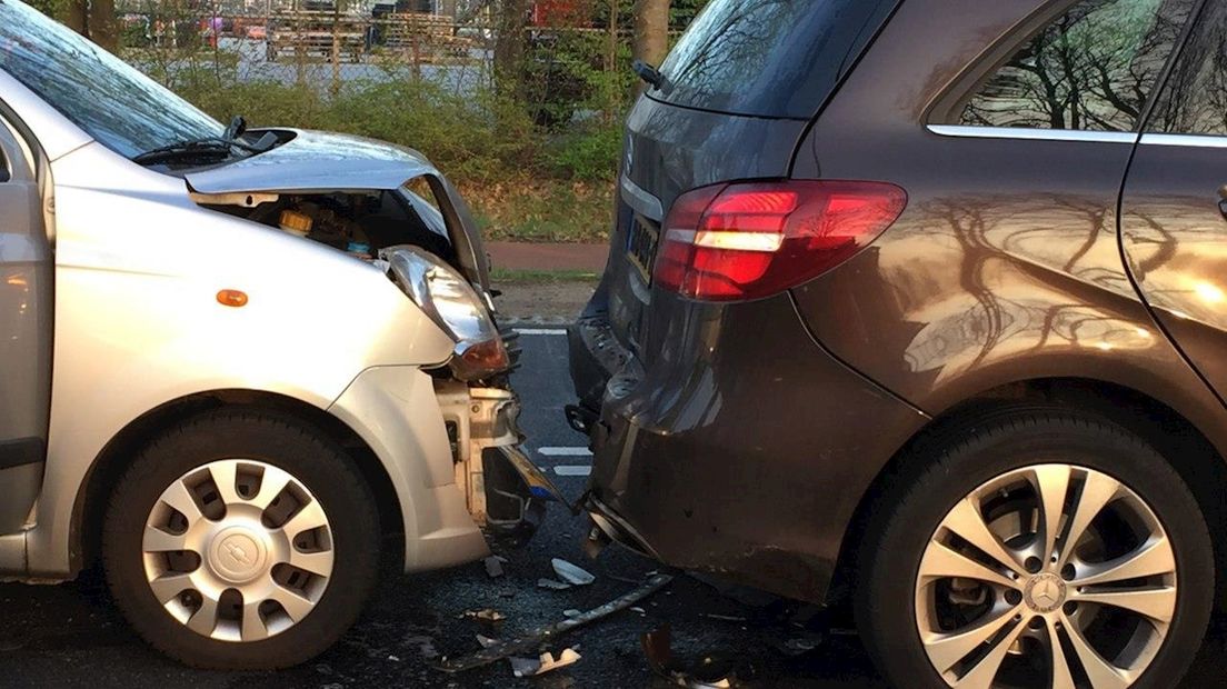 Aanrijding met twee auto's in Hardenberg