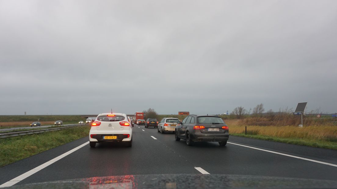 Verkeerschaos bij Goes, verkeersongelukken op de A58 en de A256