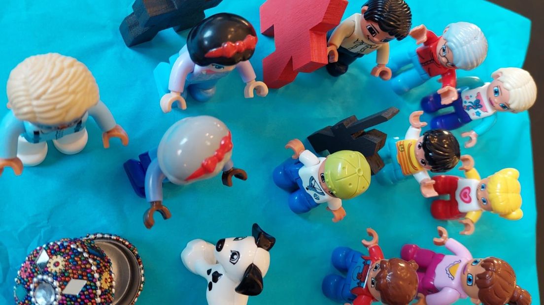 Met legopoppetjes maken jongeren duidelijk: wie staat er om mij heen, en wat is belangrijk voor mij