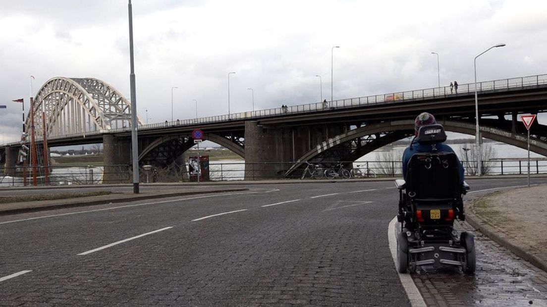Nijmegenaren moeten langer wachten op hulpmiddelen.