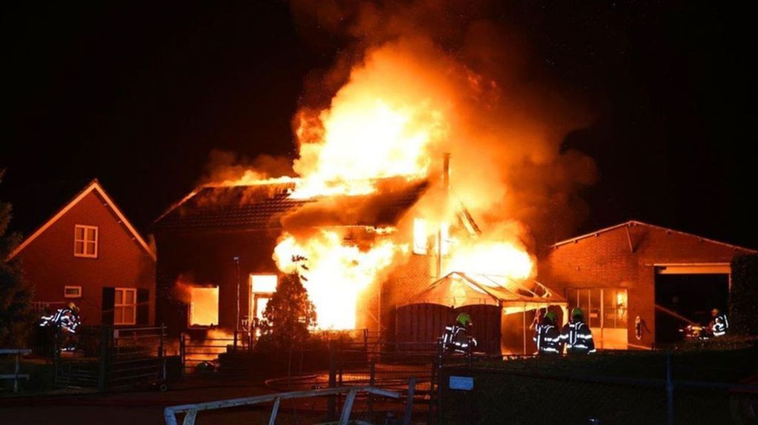 Woningbrand na aanslag Hedel