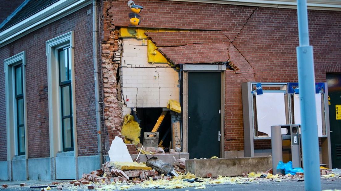 De schade na de plofkraak.
