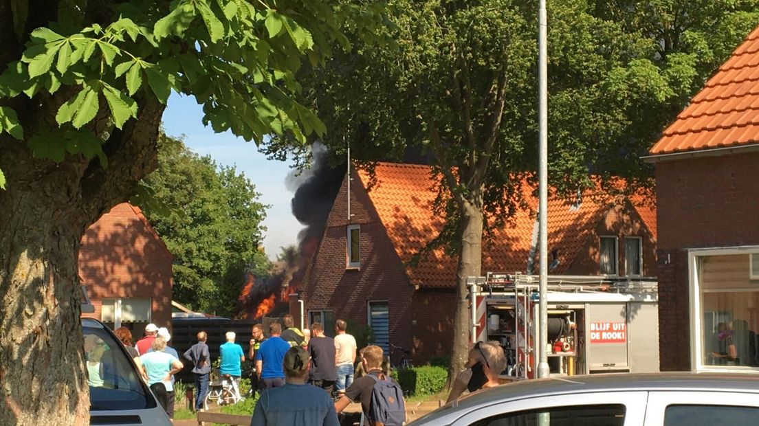 De brand in Nieuw-Roden (Rechten: Compact media)