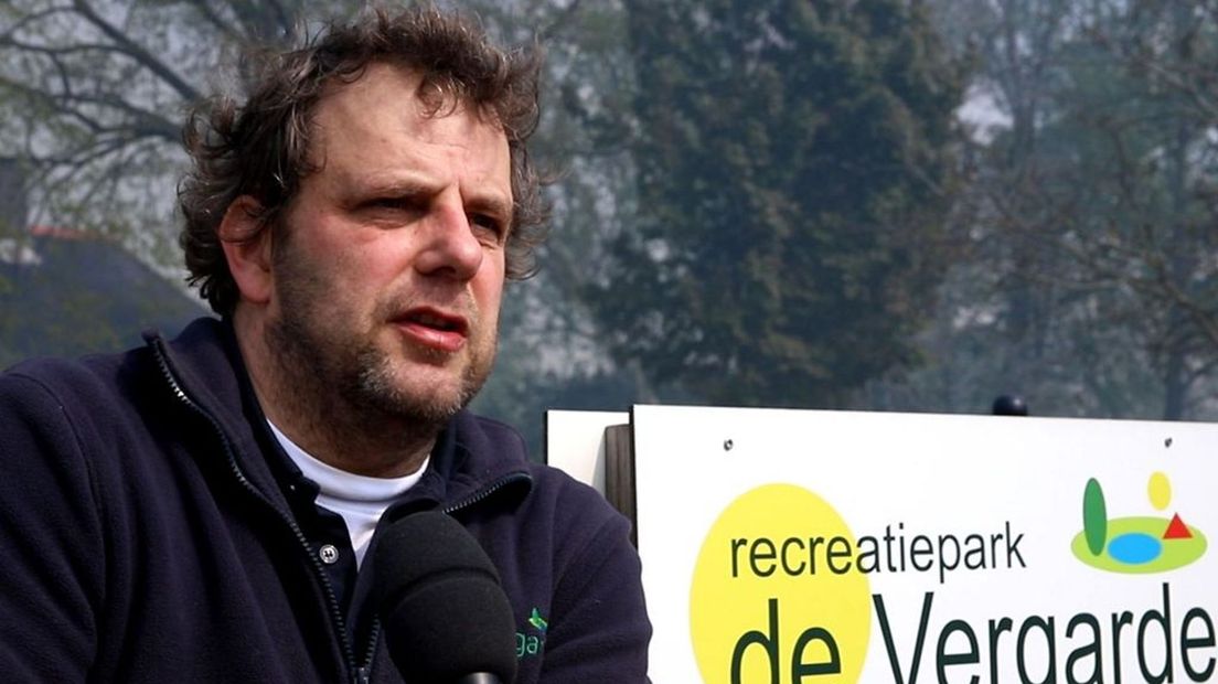 Campingbaas dupe van verwoestende brand: 'Mijn huisraad staat op straat'
