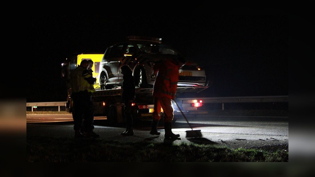 Politieauto aangereden op Groningerstraatweg tussen Leeuwarden en Tytsjerk - Omrop Fryslan