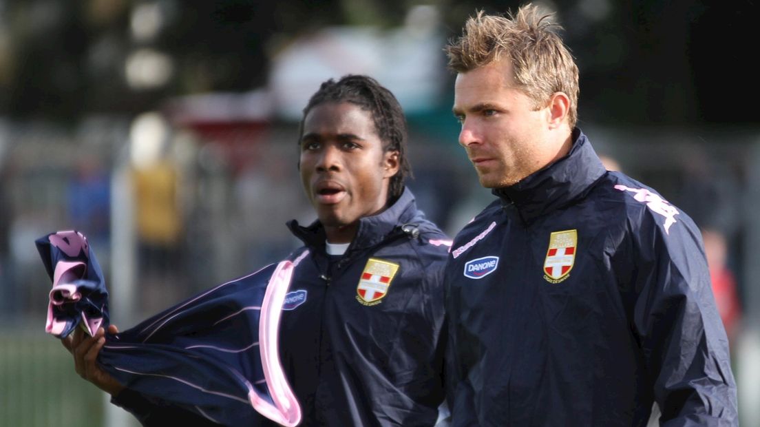 Andersen (rechts) met Denemarken tegen Engeland