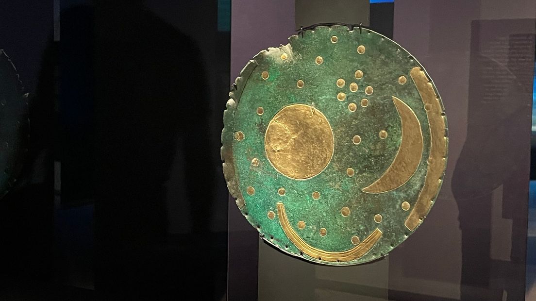 Drents Museum trots op geleend 'topstuk' Hemelschijf van Nebra - RTV Drenthe