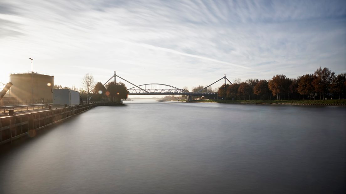 Het Amsterdam-Rijnkanaal.