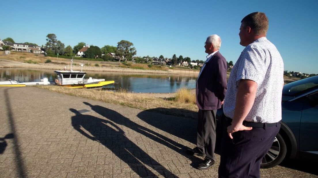 Veerpont van Olburgen naar Dieren vaart niet