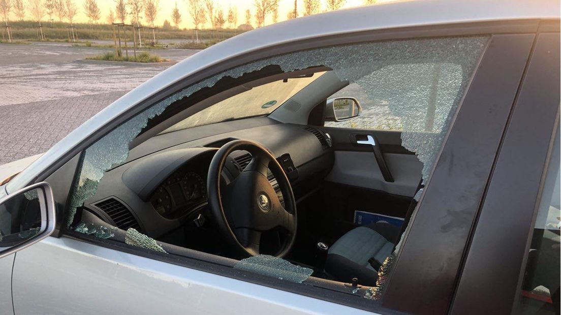 Een auto-inbraak bij P R Meerstad vorige week