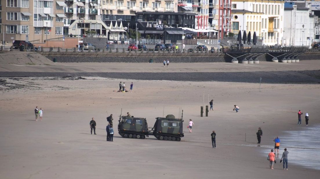 Mariniers op strand2