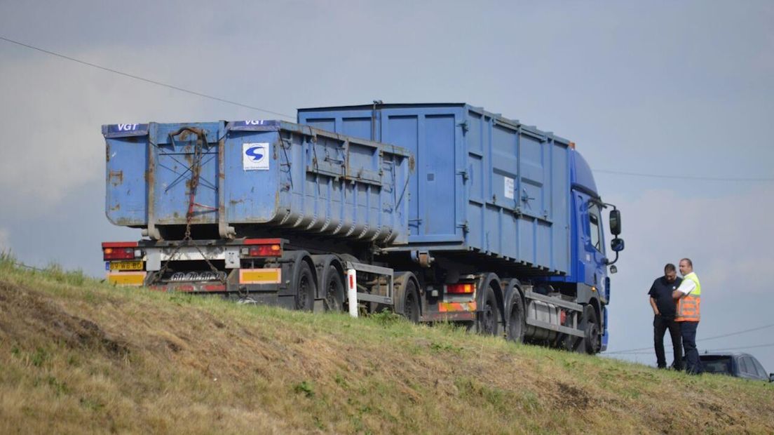 Vrachtwagen met pech op N36