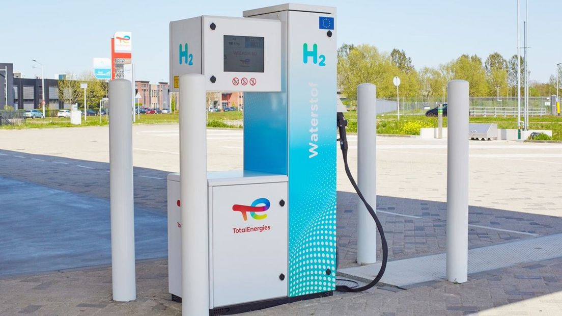 221004_waterstoftankstation_groningen_airport_eelde