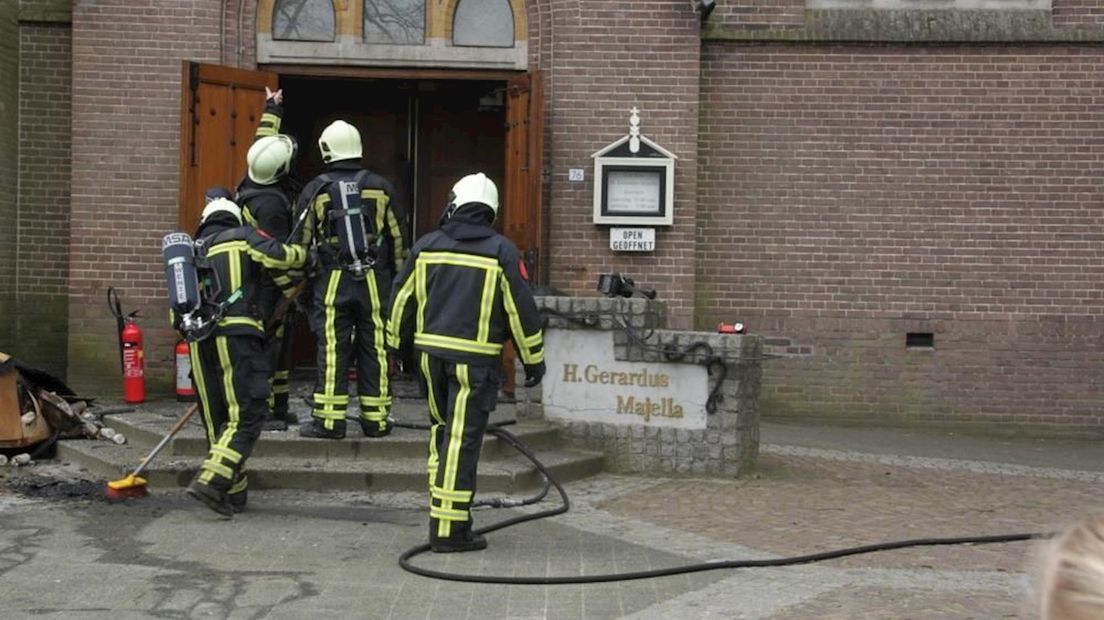 Brand Gerardus Majella kerk in Overdinkel