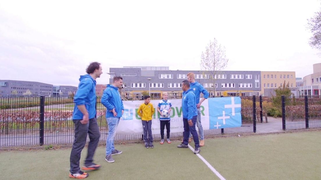 PEC Zwolle start voetbalproject voor jongeren met autisme