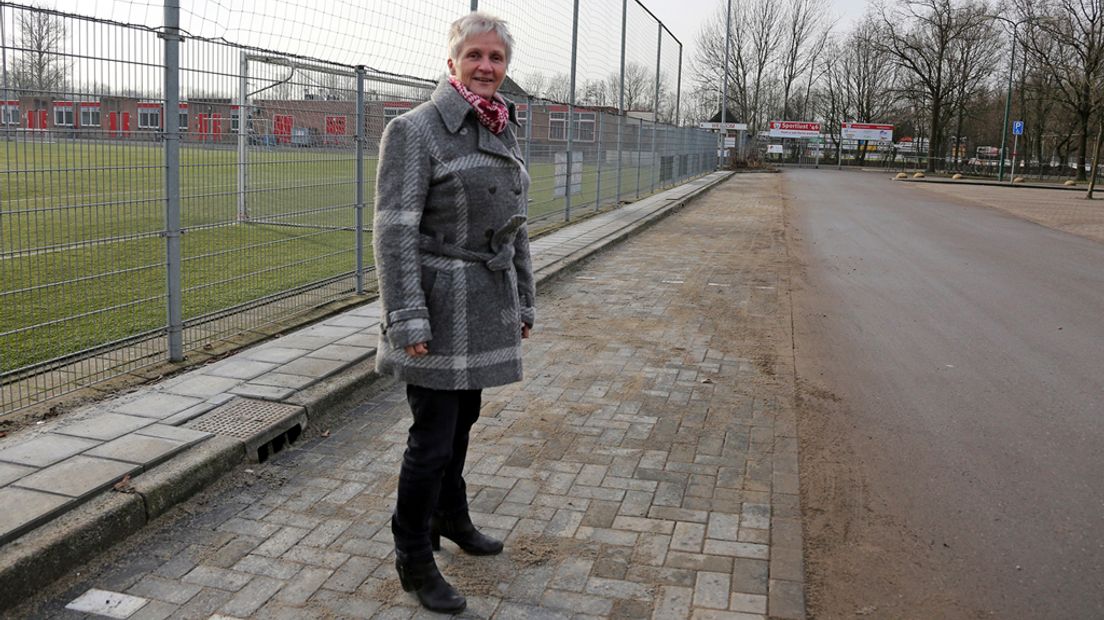 Wethouder Stolk is trots op de parkeerplaatsen