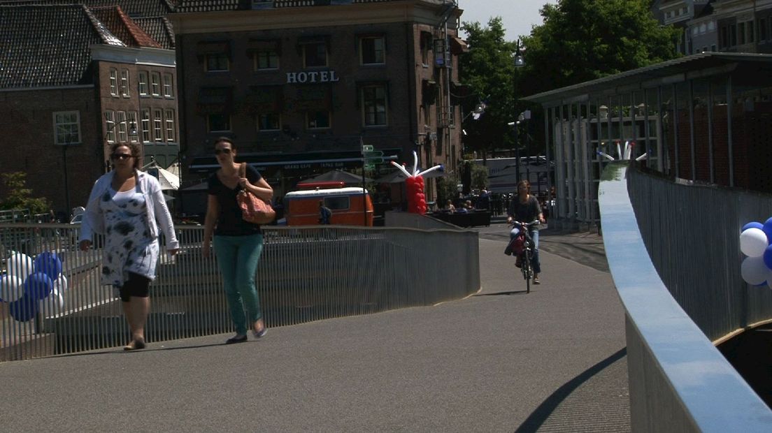 Rodetorenbrug weer open