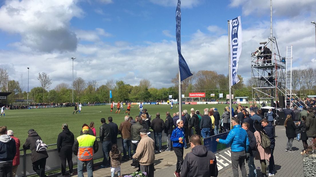 Sportcomplex 'Het Zuidveen' van Be Quick Zutphen wordt vandaag grondig verbouwd tot een heuse voetbaltempel. De mannen van Be Quick Zutphen 2 spelen vandaag de wedstrijd van hun leven.