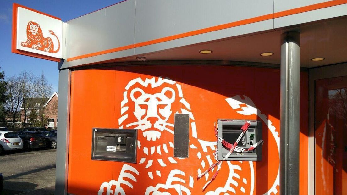 Pinautomaat ING bank vernield