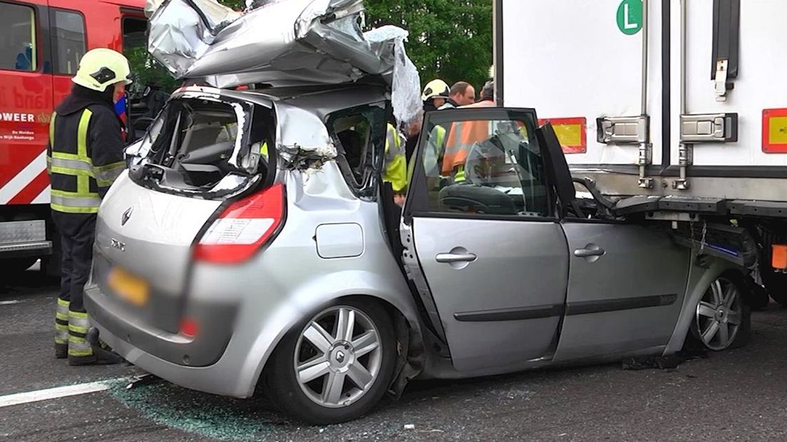 Ongeval op A28 bij De Wijk