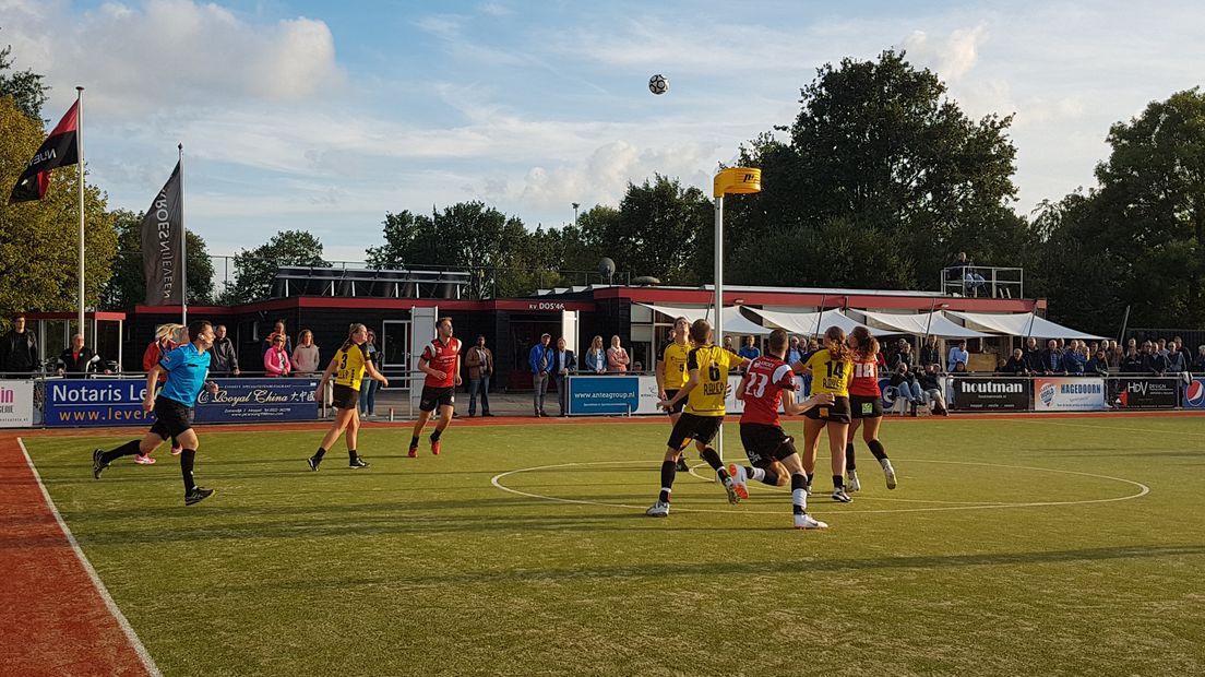 DOS'46 wint weer (archief