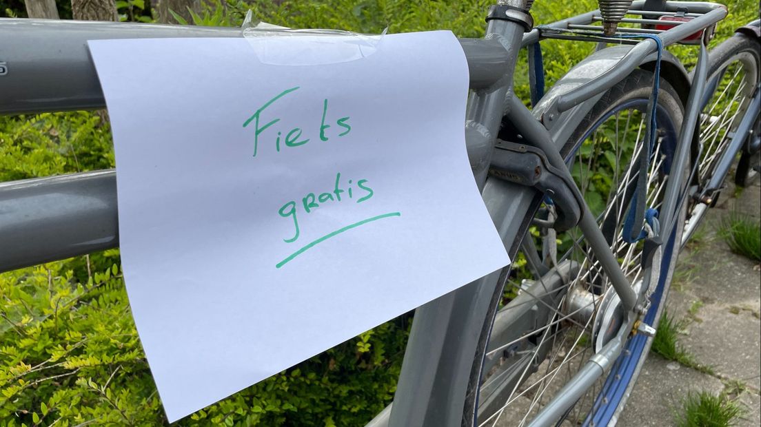 Deze fiets mag gratis meegenomen worden