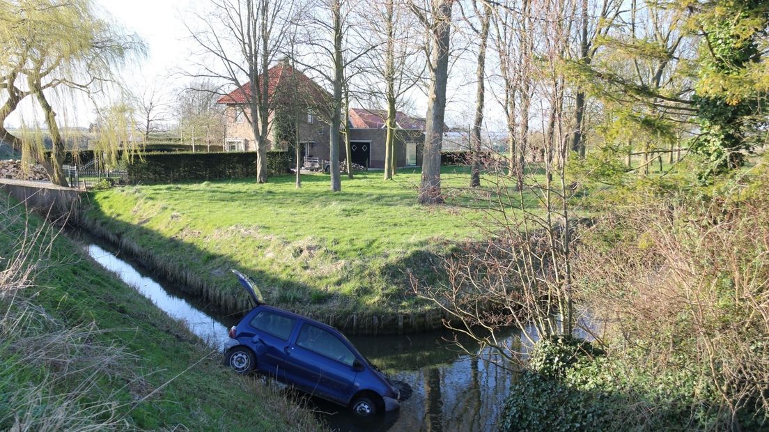 Auto Belandt In De Sloot Bij Kortgene - Omroep Zeeland