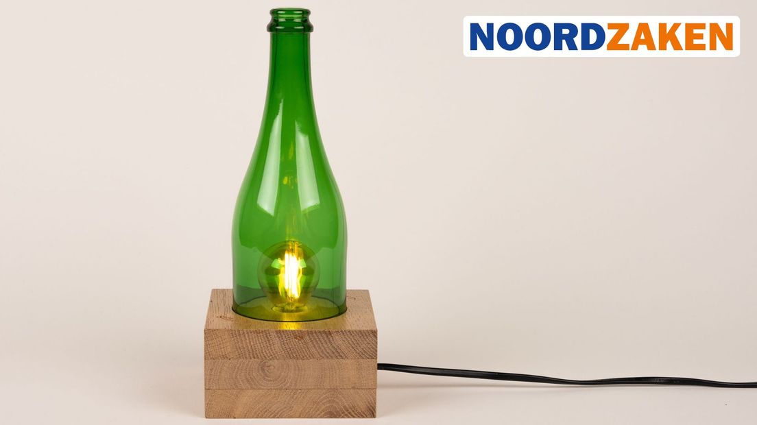 Lamp van Selfles, gemaakt in sociale werkplaats Iederz