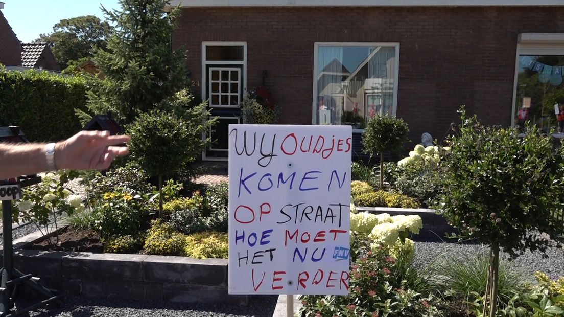 Wehkamp hoort bij Maurik', dorp staat vierkant achter stakend personeel -  Omroep Gelderland