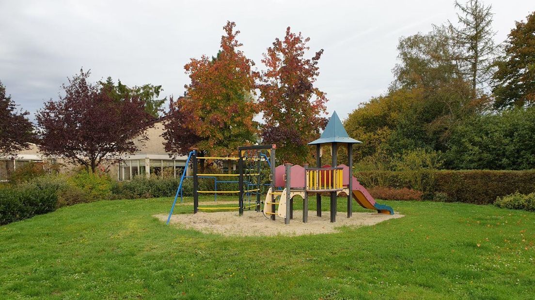 Ook deze speeltuin aan de Gossinksweide in Goor wordt onderzocht