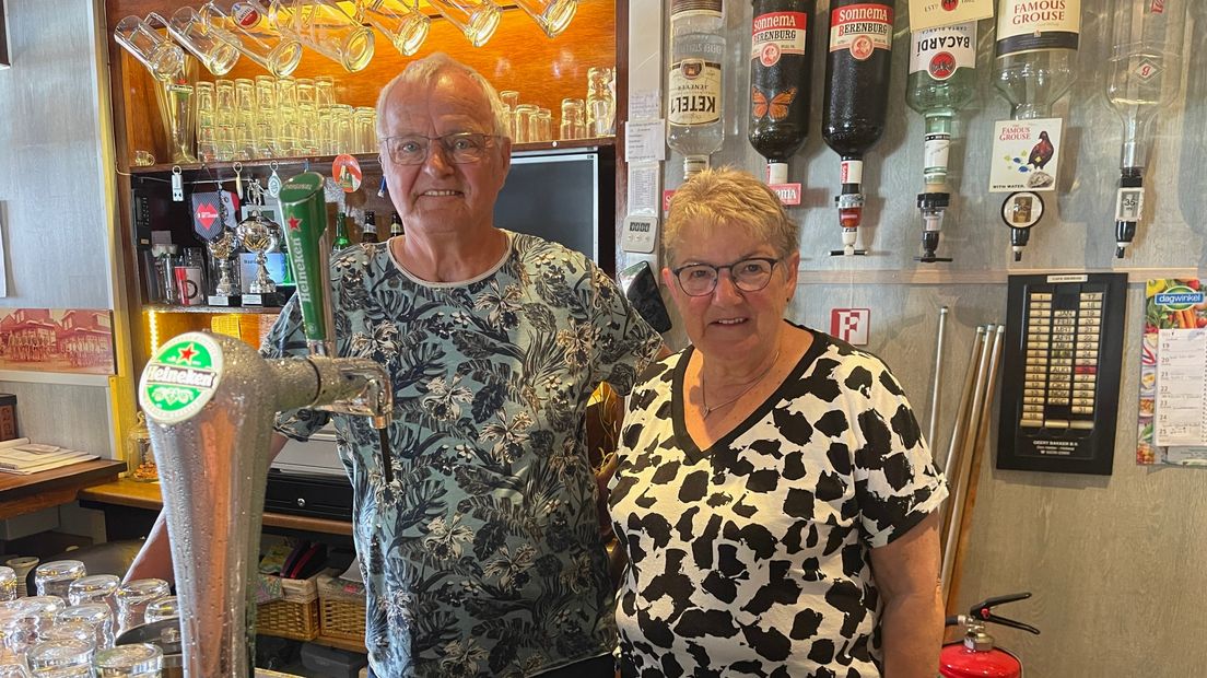 De eigenaren van het laatste café in Midwolda gaan met pensioen
