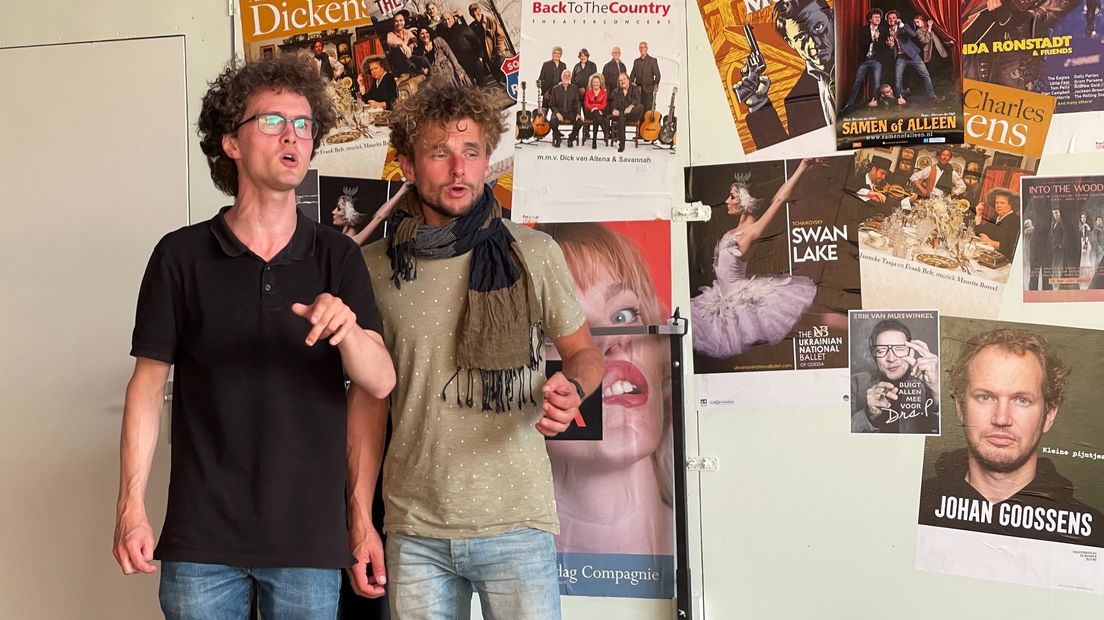 Bas van der Heide en Nick Kamerling tijdens de repetitie van 'Samen of Alleen'